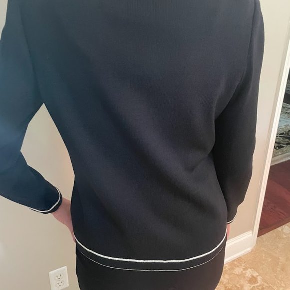 St. John Jacket - Size Medium - Picture 4 of 6